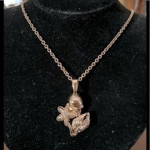 Beautiful Alexander McQueen Skull & Starfish Necklace.